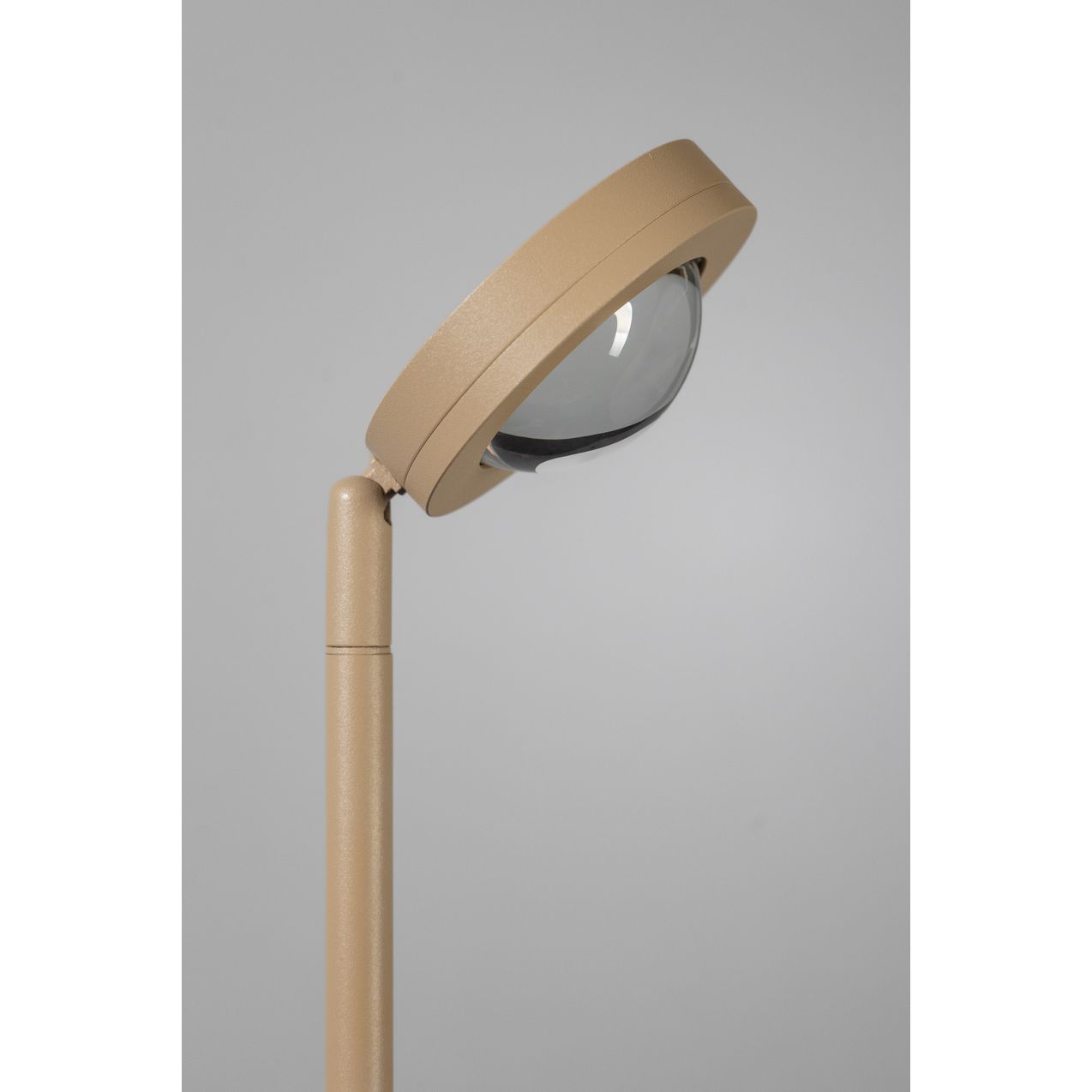 ETH Jake Round Vloerlamp Led met lens 3 step dimming Sand - De Smid Verlichting