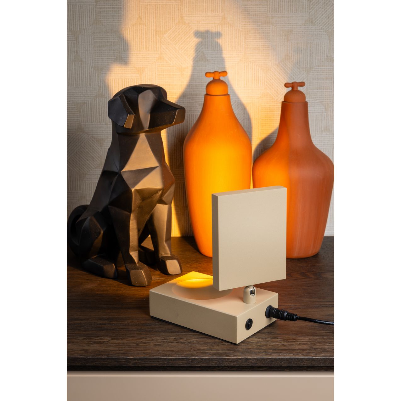 ETH Jake Round Cube Tafellamp Led met lens 3 step dimming Sand - De Smid Verlichting