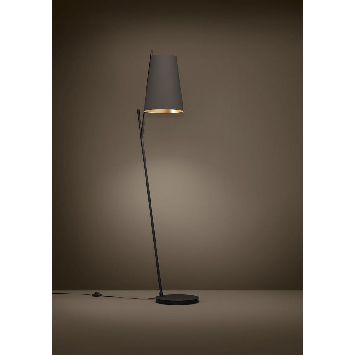 Petrosa 1-Lichts Vloerlamp Zwart/Cappuccino - De Smid Verlichting