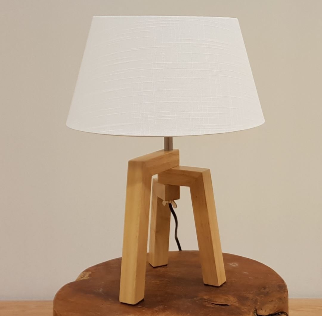 Highlight Tafellamp Trios kompleet met Kap Creme
